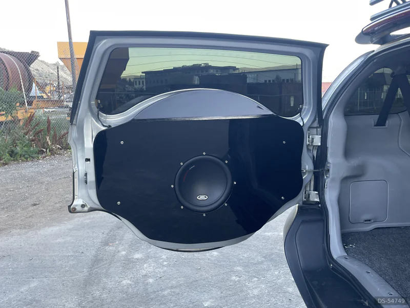 1997 Isuzu Vehicross in Kelowna 8