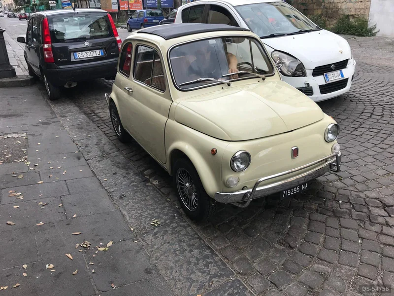1971 Fiat 500 L in Ercolano 3