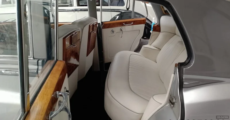 1960 Bentley S2 in Roma 6