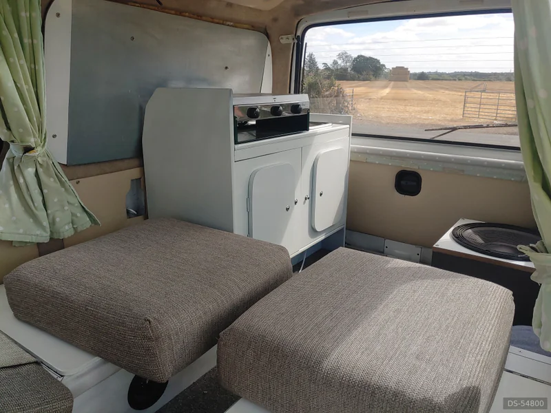 1994 Vauxhall Midi in Hitchin 4