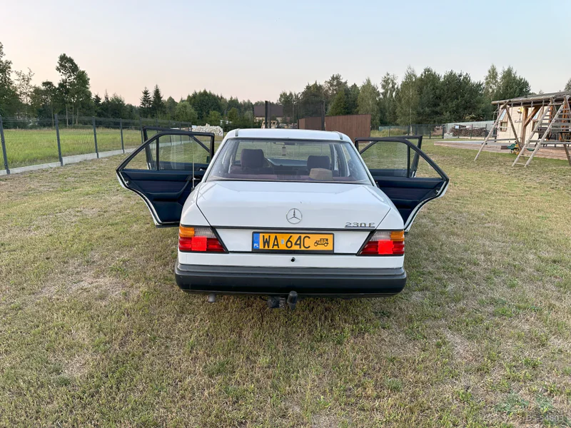 1988 Mercedes-Benz 230 E W124 in Warszawa 3