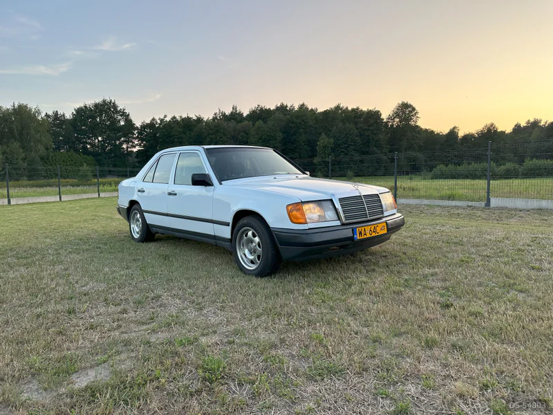 1988 Mercedes-Benz 230 E W124