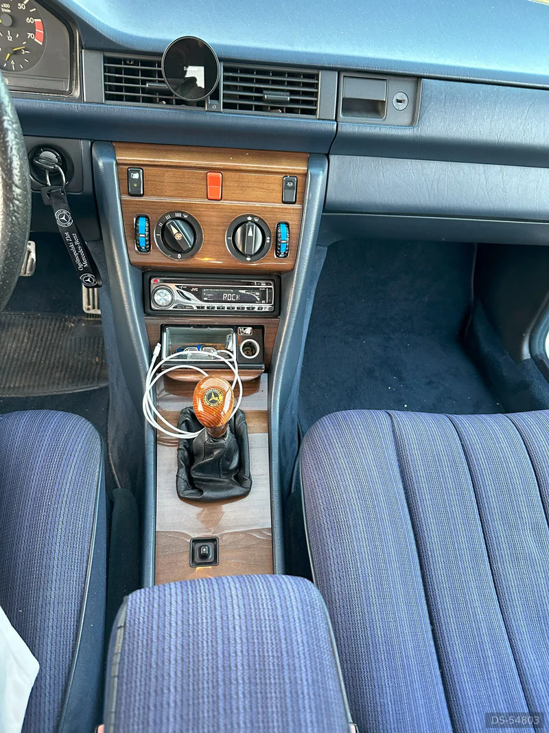 1988 Mercedes-Benz 230 E W124 in Warszawa 8