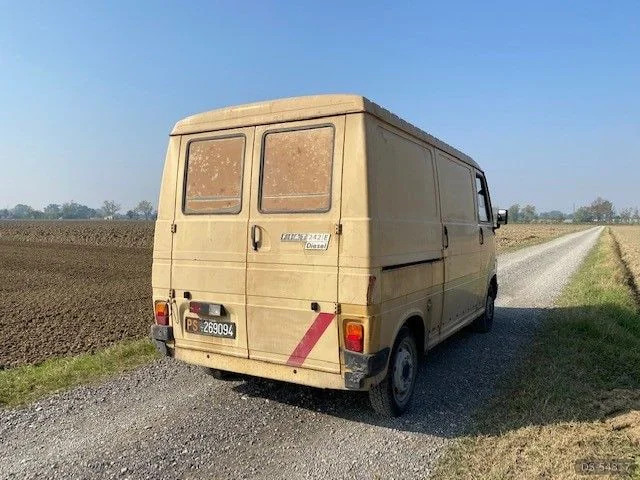 1983 Fiat 242 Furgone in Milano 3