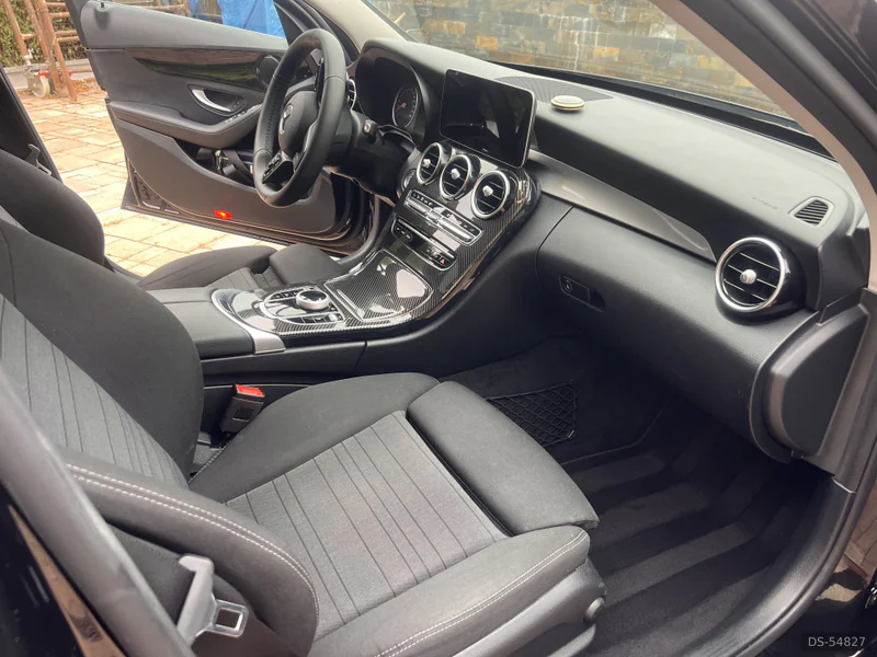 2020 Mercedes-Benz C180 in Krzeszowice 6