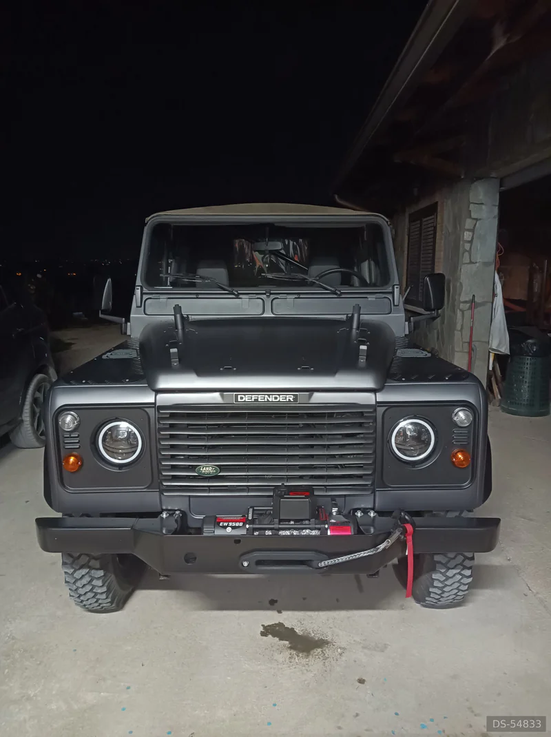 1999 Land Rover Defender 90 Soft Top in Roma 6