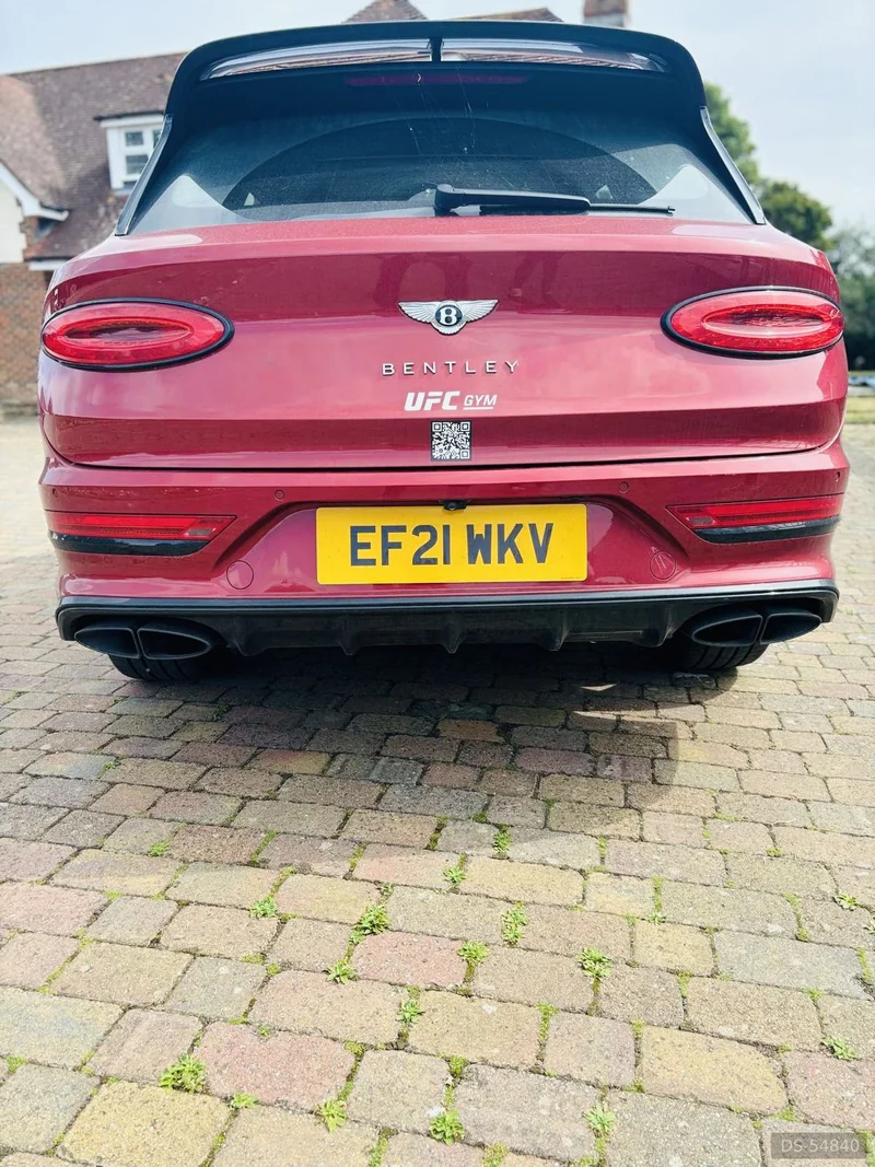 2021 Bentley Bentayga in Meopham 8