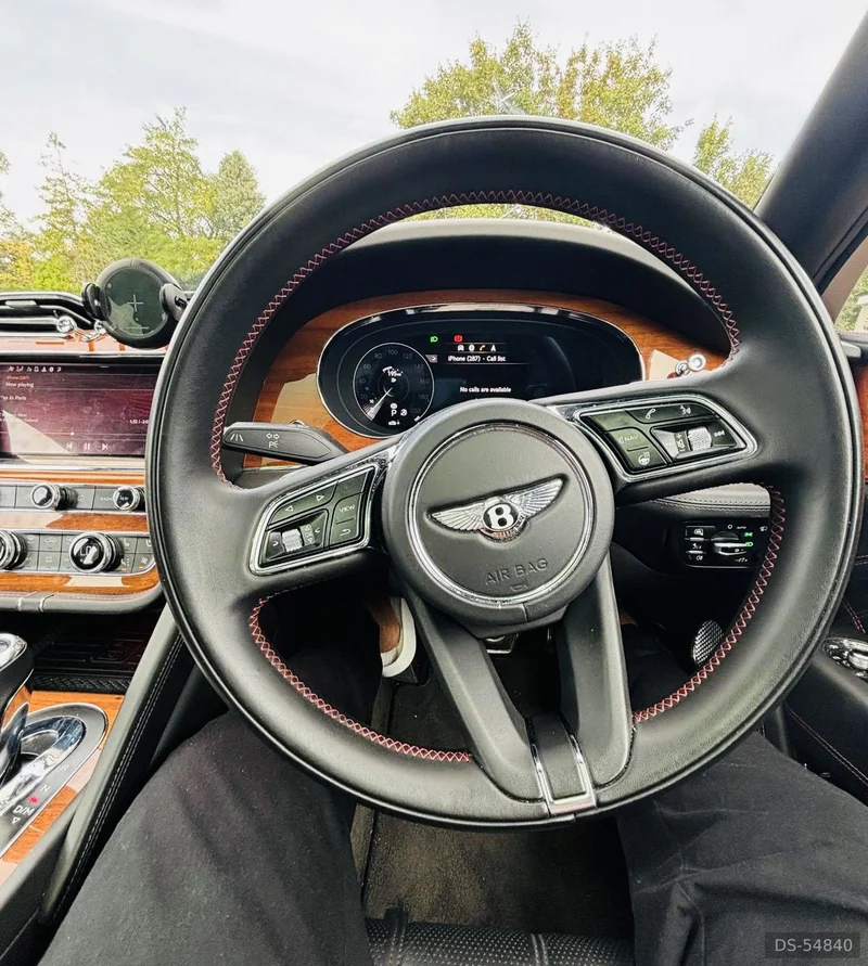 2021 Bentley Bentayga in Meopham 9