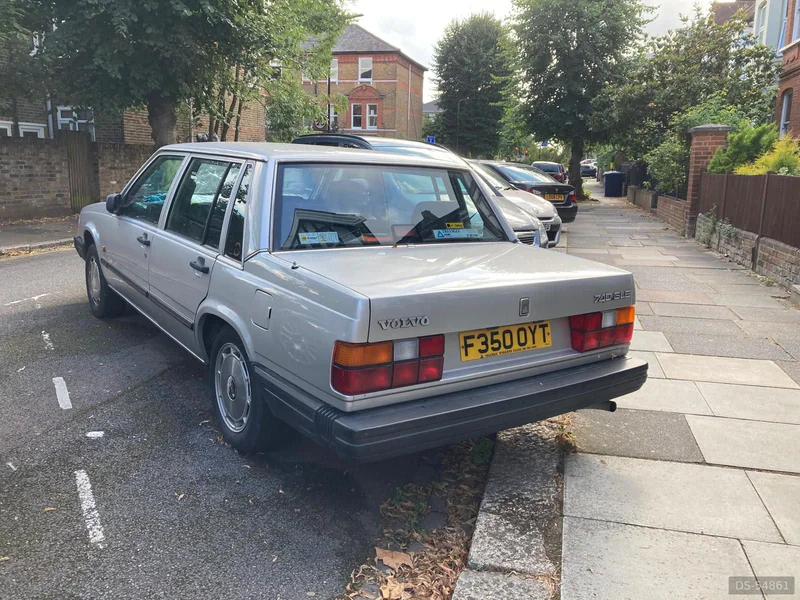1988 Volvo 740 in London
