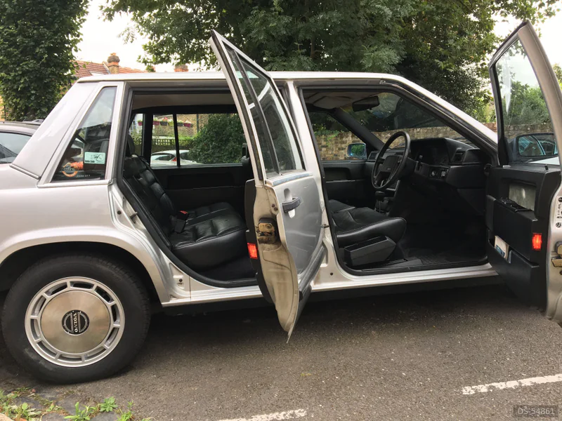 1988 Volvo 740 in London 3