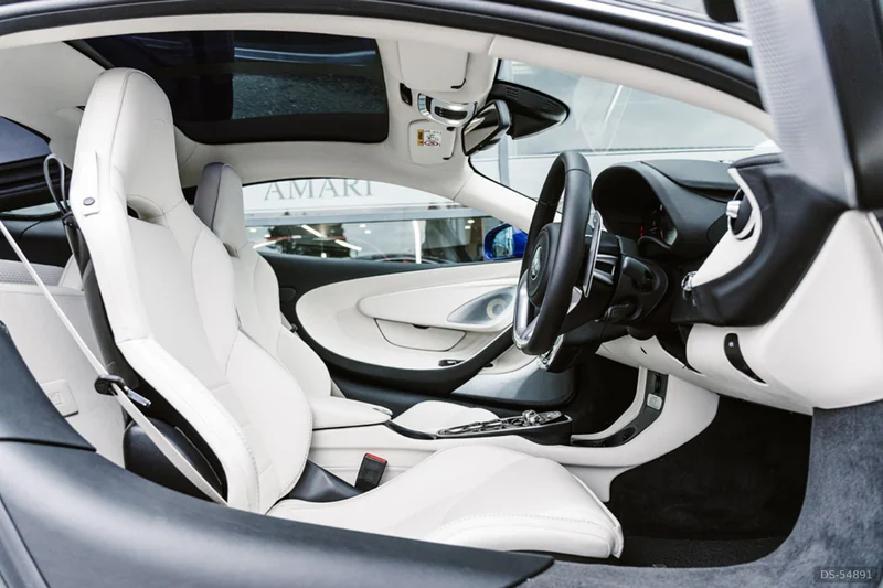 2024 McLaren Gt Coupe V8 in London 7