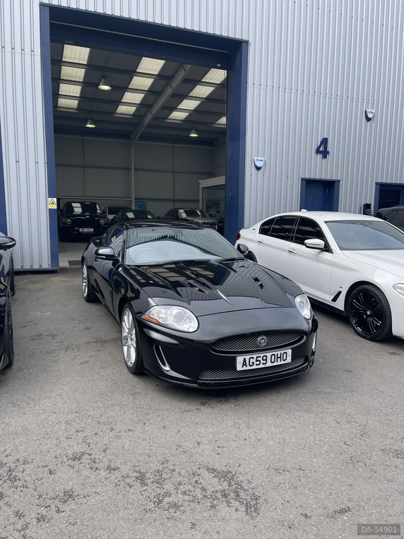 2010 Jaguar Xkr in London
