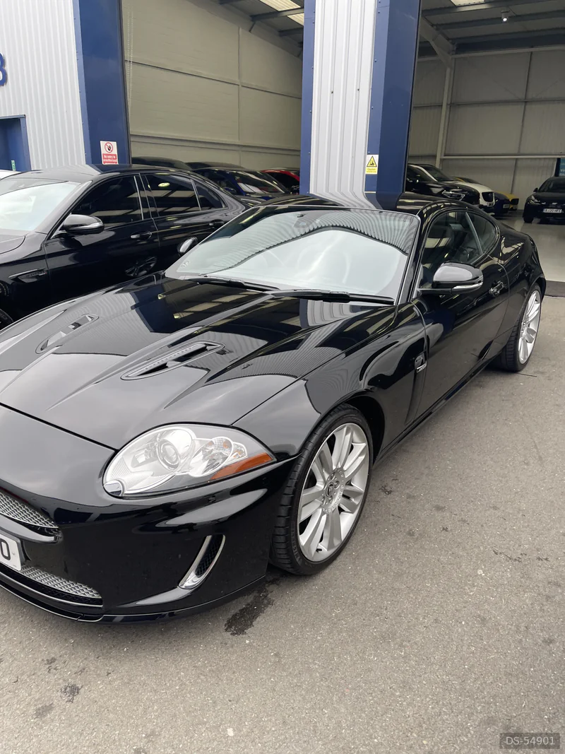 2010 Jaguar Xkr in London 4