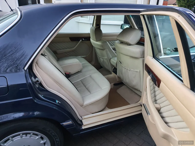 1991 Mercedes-Benz 560 Sel in Watford 7