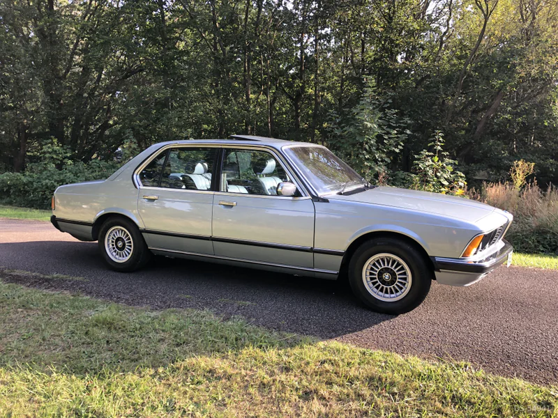 1981 BMW 735i in London 4