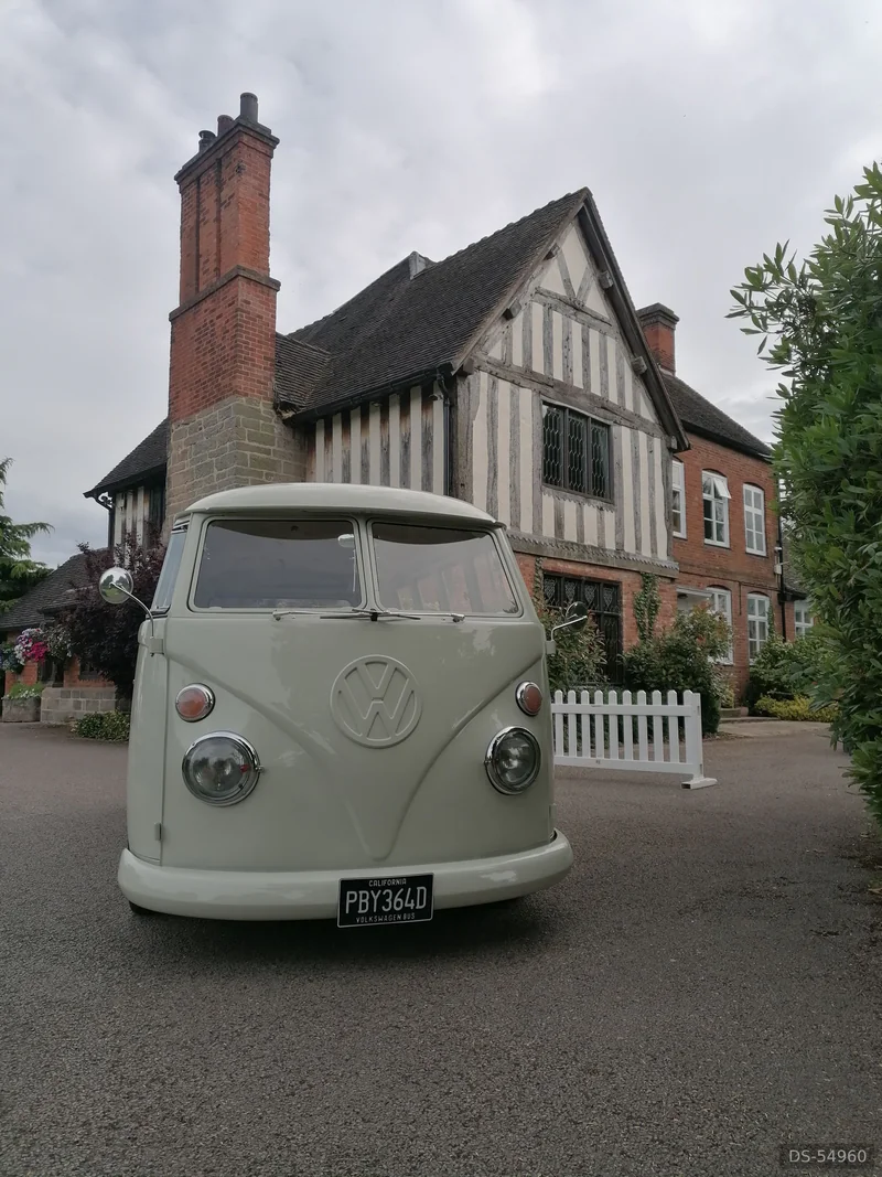 1966 Volkswagen Splitscreen Camper in Leek 6