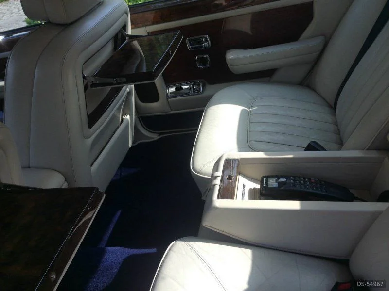 1987 Rolls-Royce Silver Spur in London 7