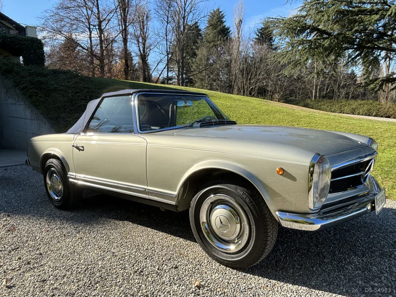 1965 Mercedes-Benz SL 230 Pagoda in Varese 8