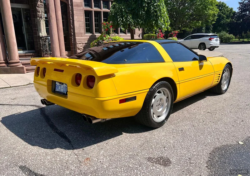 1994 Chevrolet Corvette in Stoney Creek 3
