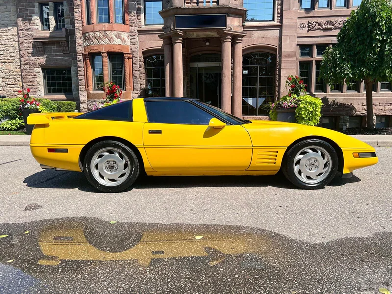 1994 Chevrolet Corvette in Stoney Creek 4