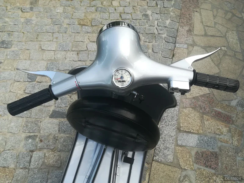 1974 Piaggio Vespa 50s in Viana Do Castelo 6