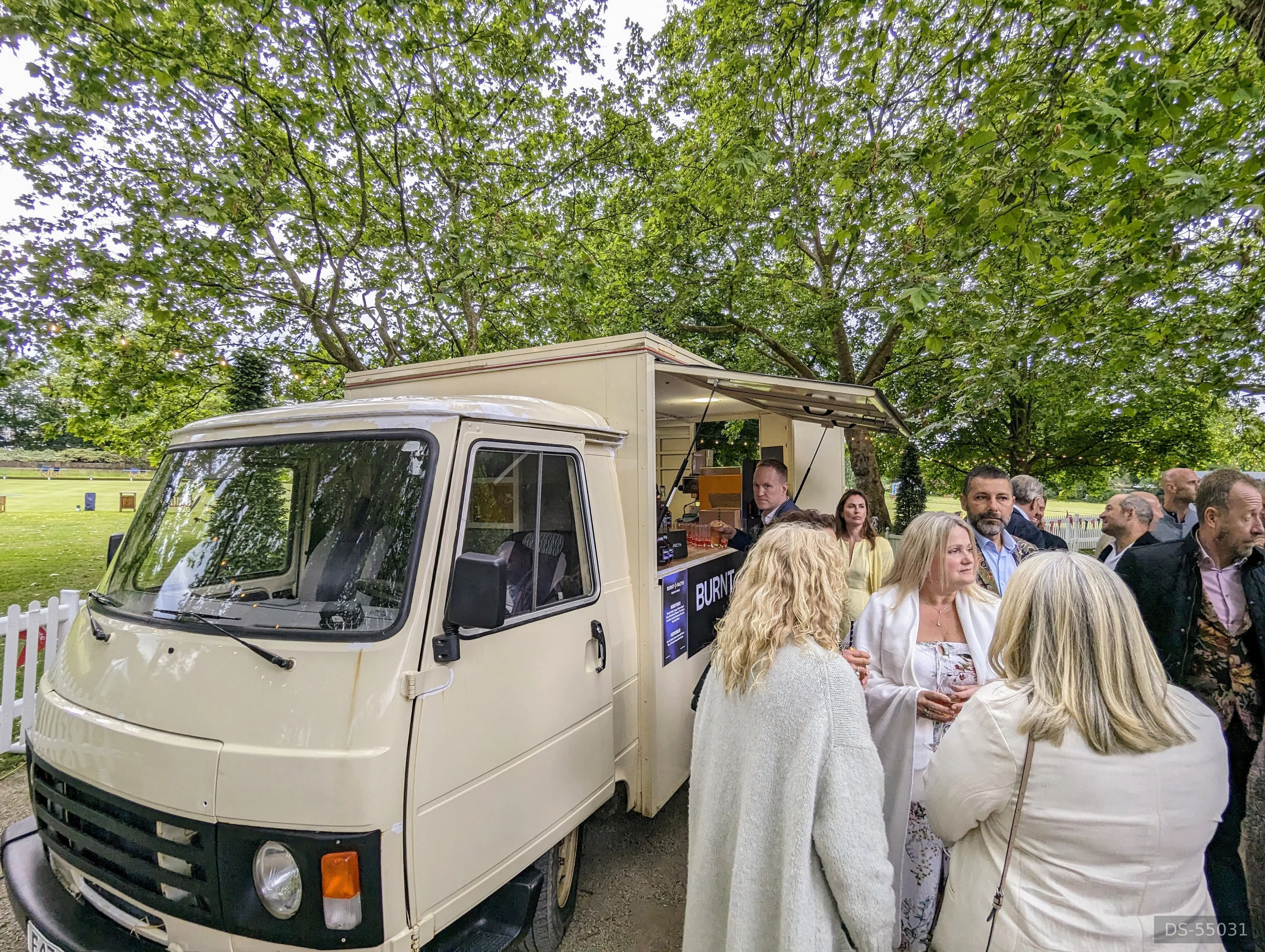 1982 Peugeot J9