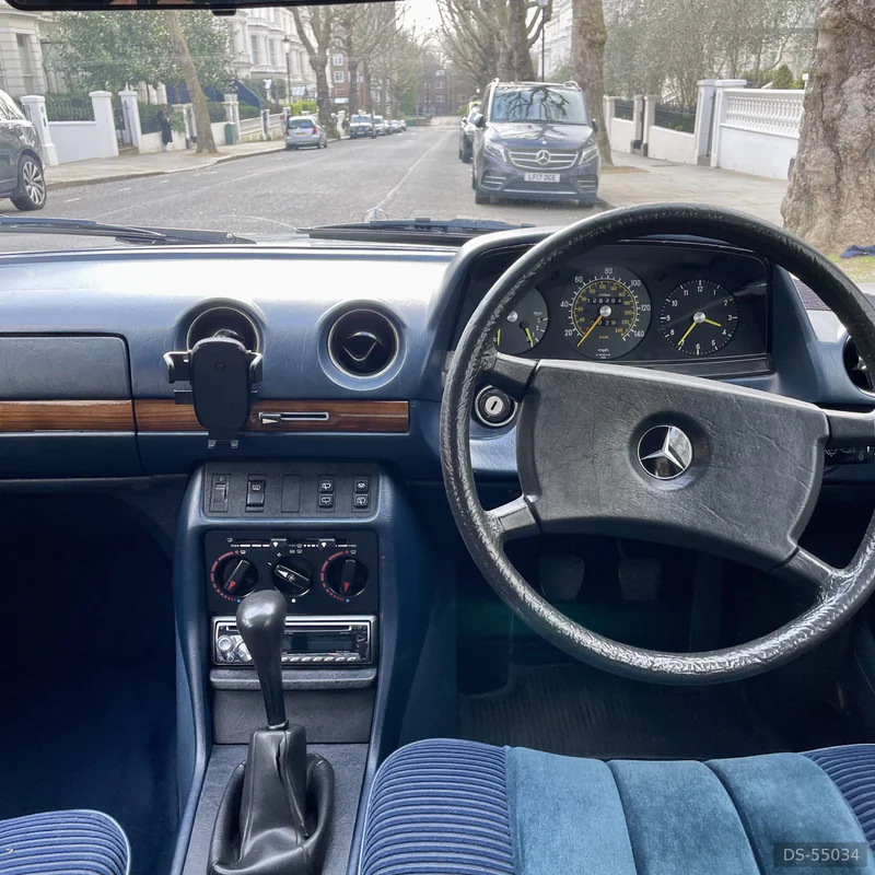 1981 Mercedes-Benz 280te in London 10