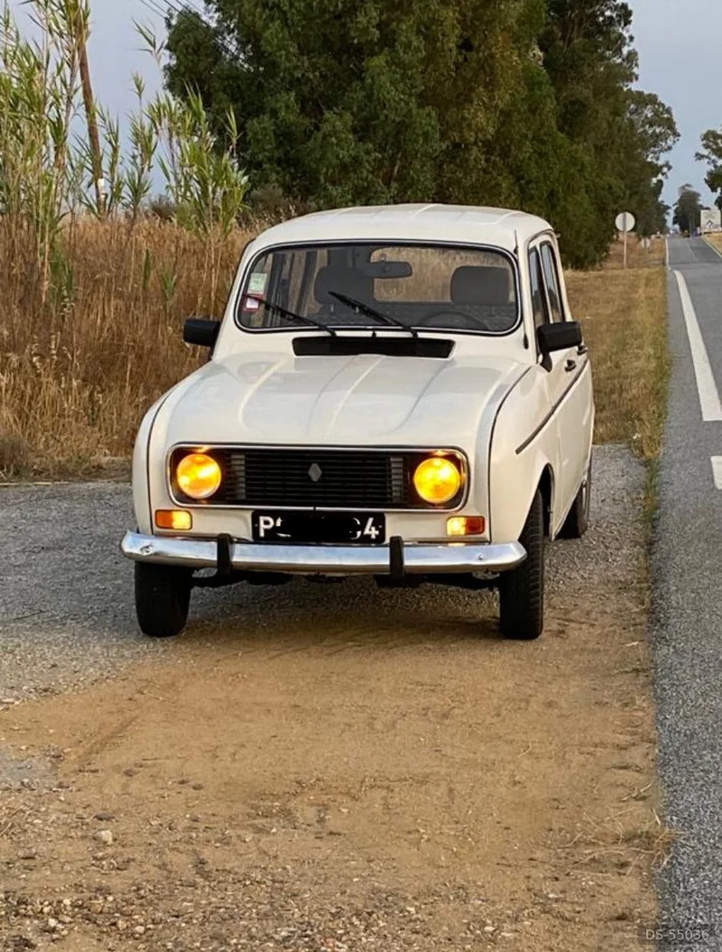 1986 Renault 4l Gtl in Evora 1