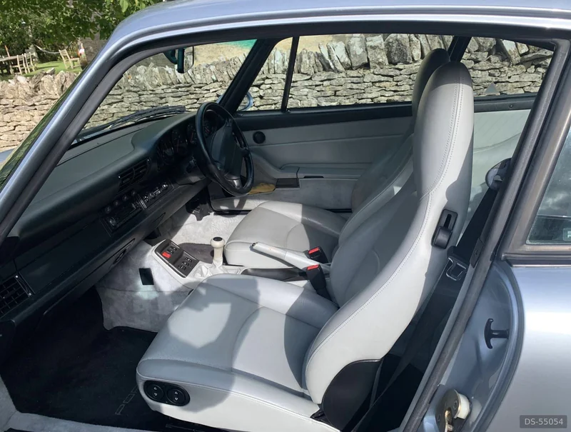 1995 Porsche 993 in Cirencester 5