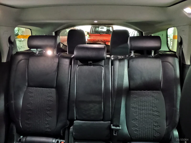 2019 Land Rover Discovery in Bogota 9