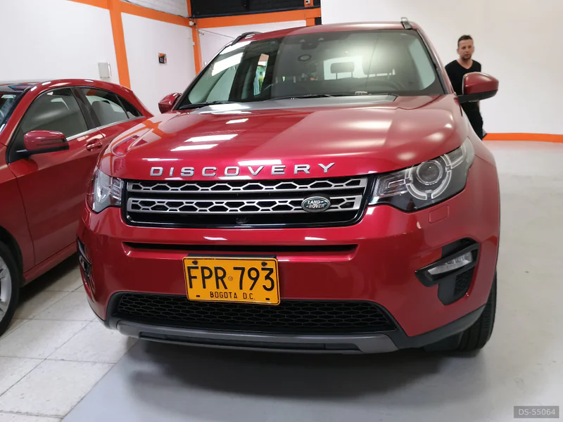 2019 Land Rover Discovery in Bogota 4