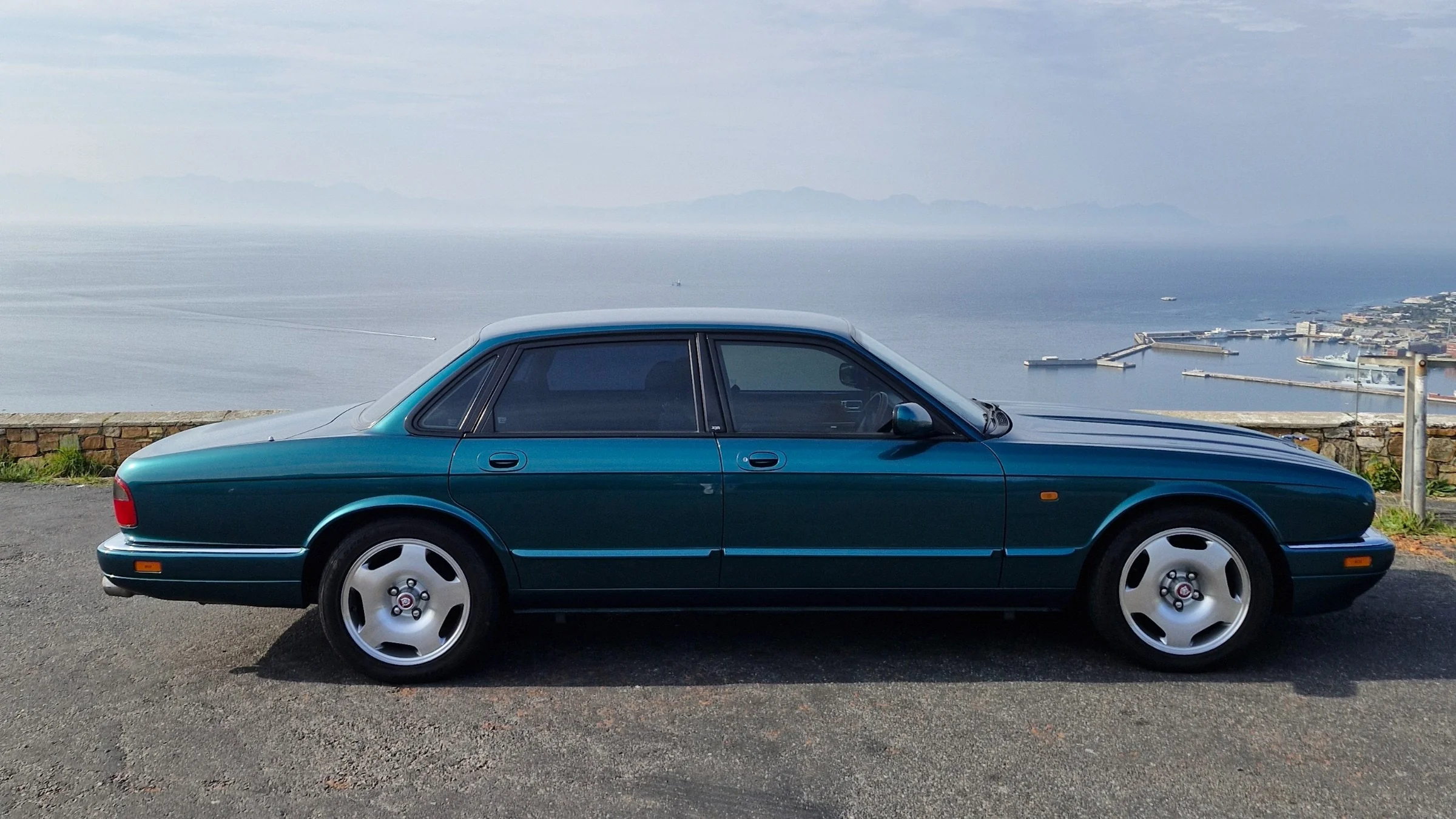1997 Jaguar XJR