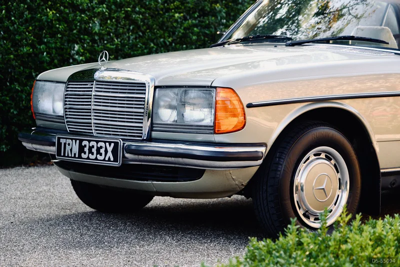 1982 Mercedes-Benz 280 E 2800cc in Chipstead 3