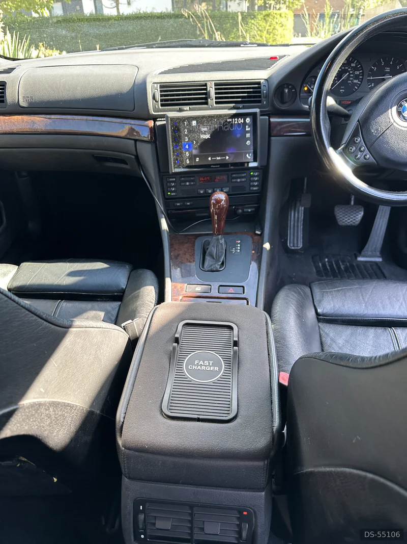 2000 BMW 7 Series E38 in Abingdon 3