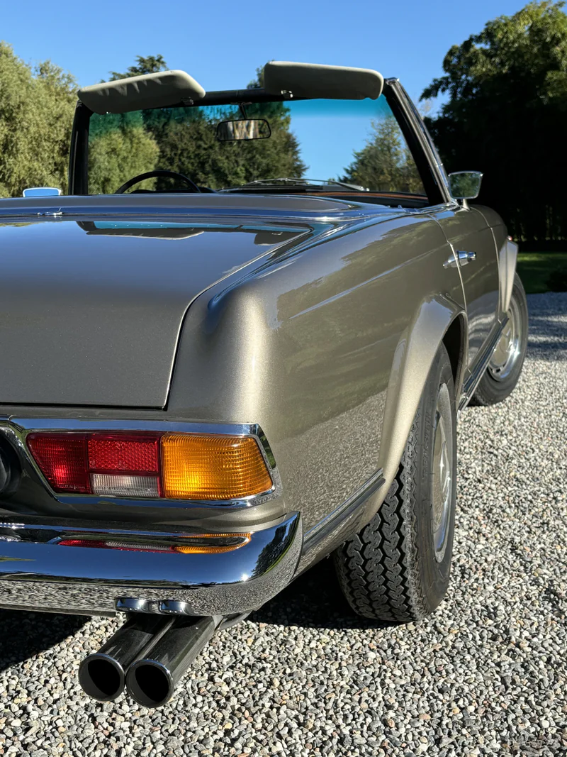 1960 Mercedes-Benz 280 Sl Pagoda in Varese 4