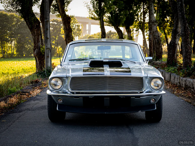 1966 Ford Mustang in Braga 4