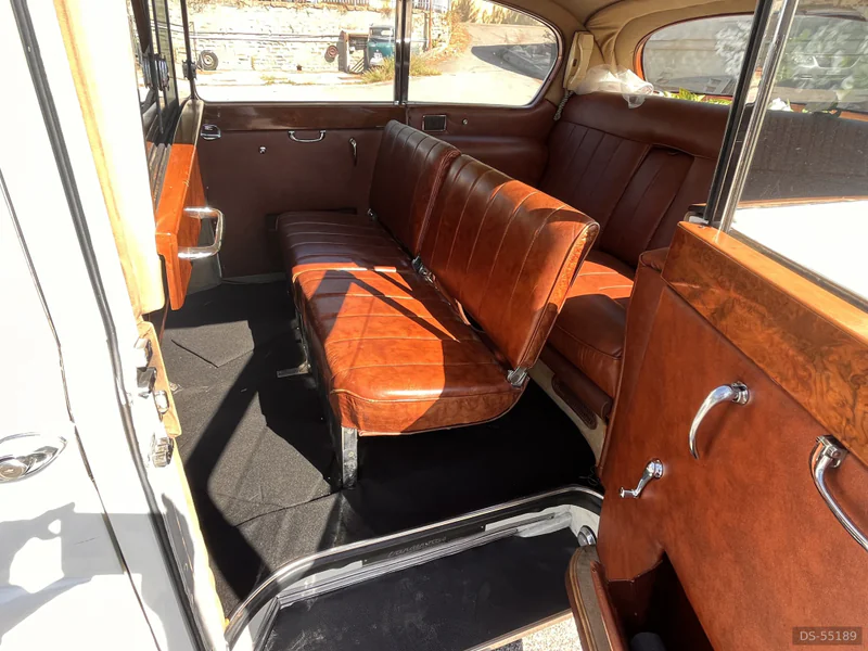 1960 Austin Princess in Formia 7