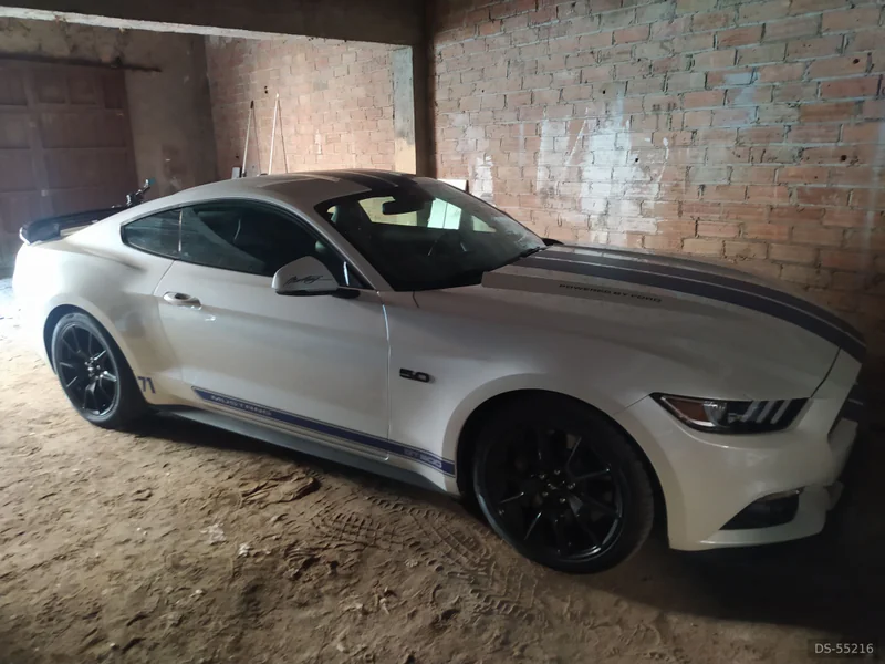 2018 Ford Mustang in Sant Antoni Villamajor 2
