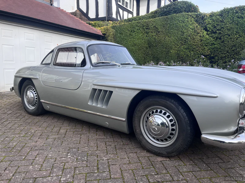 2000 Mercedes-Benz Sl in Wandsworth 3