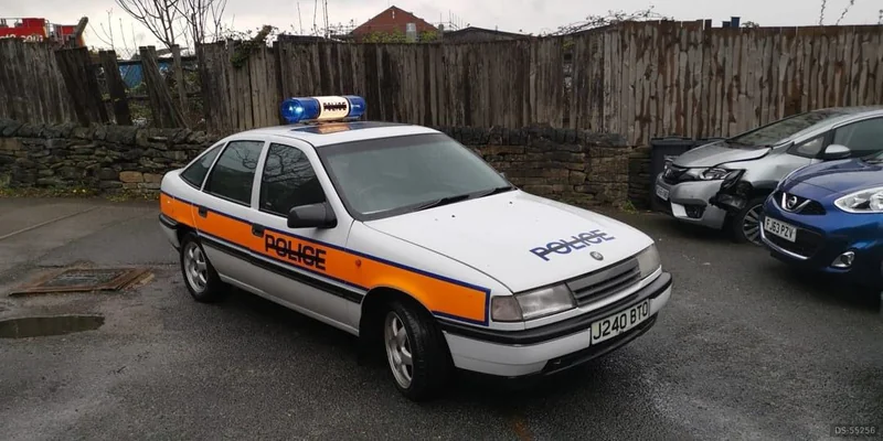 1991 Vauxhall Cavalier in Halifax 3