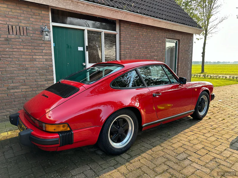 1985 Porsche 911 in Emmer-compascuum 6