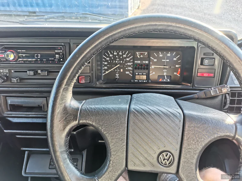 1990 Volkswagen Golf GTI Cabriolet in Cardiff 9