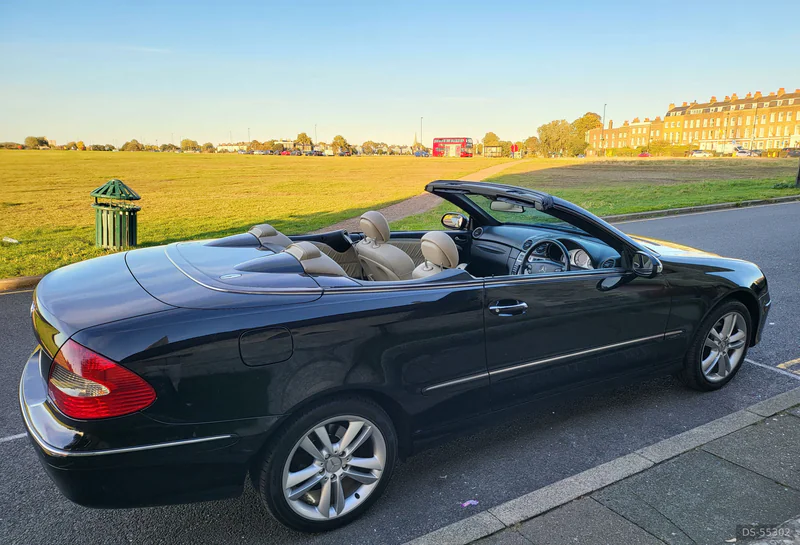 2006 Mercedes-Benz Clk 280 in London 9