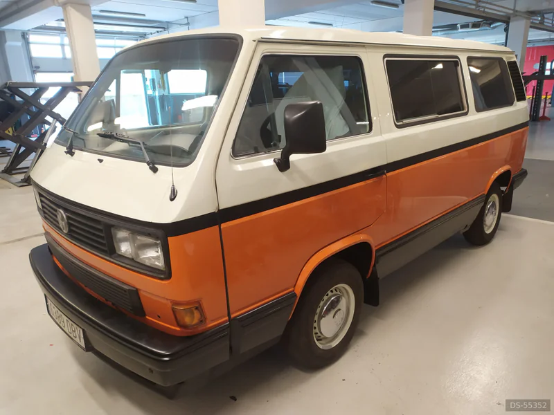 1989 Volkswagen Transporter T3 Caravelle in Vic 1