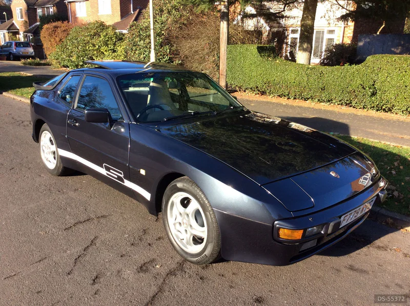 1988 Porsche 944s in London 2