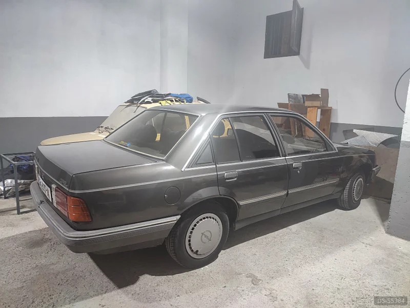 1984 Opel Rekord in Alsasua 5