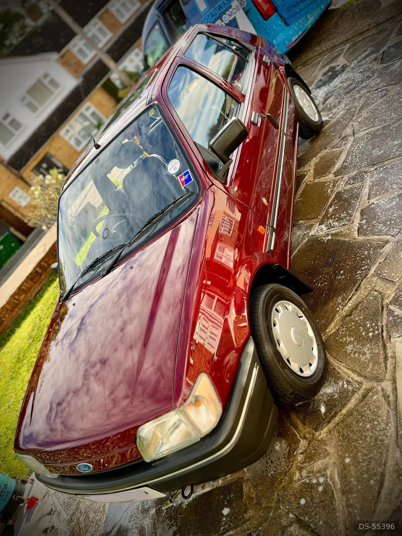 1993 Ford Fiesta Meridian in Brentwood 6