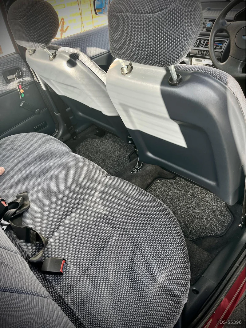 1993 Ford Fiesta Meridian in Brentwood 7