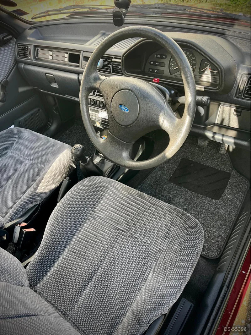 1993 Ford Fiesta Meridian in Brentwood 8