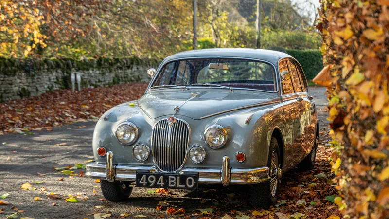1961 Jaguar Mk2 in Swindon 4